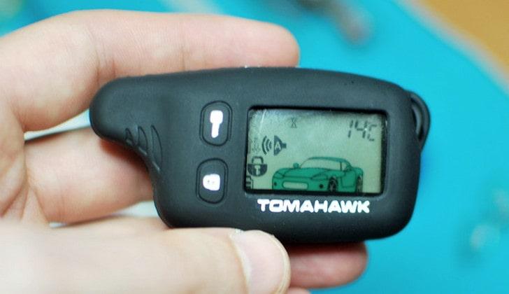 Брелок Tomahawk