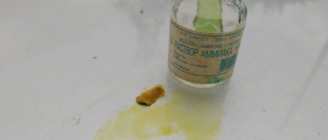 чем отмыть тополиную смолу с автомобиля