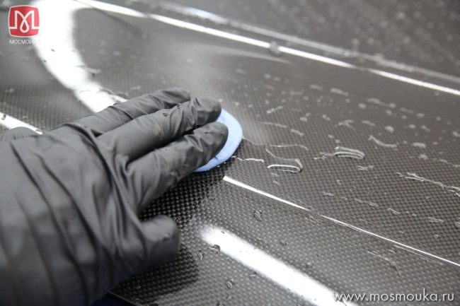 Сколы на капоте: как убрать и защитить кузов в дальнейшем