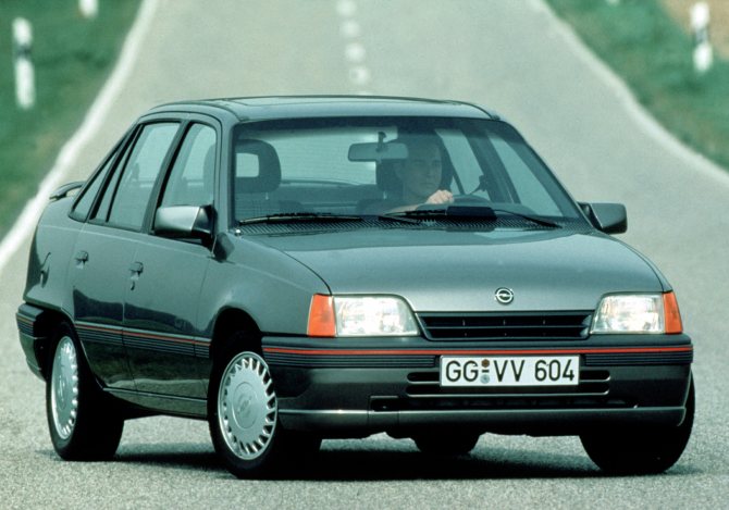 Седан Opel Kadett E