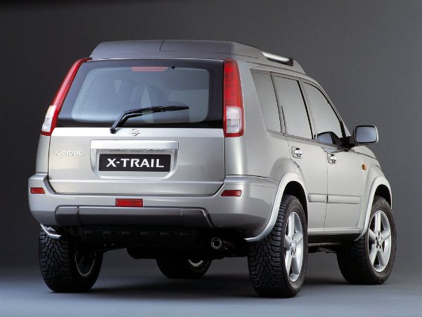 X-Trail T30 вид сзади